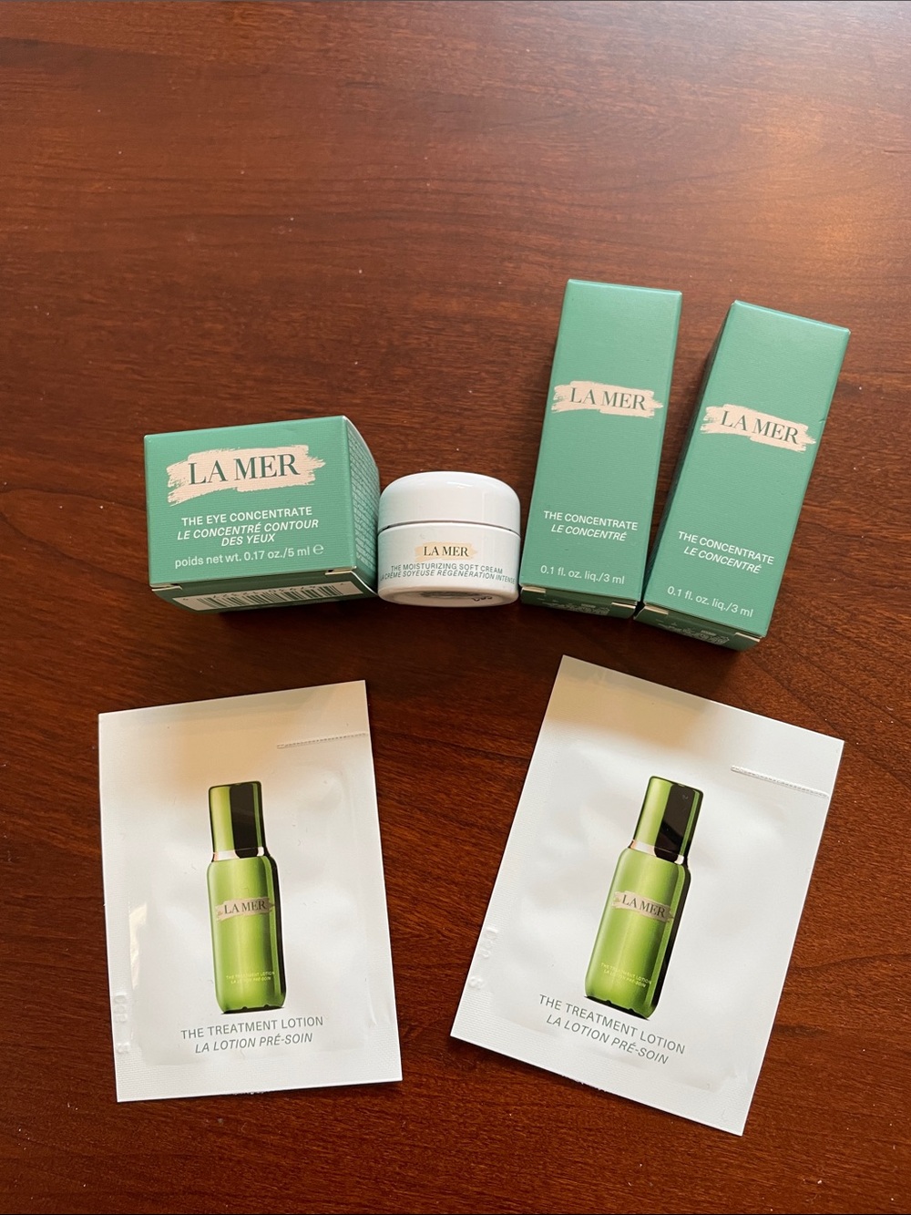 La Mer 6 piece deluxe set including Eye Concentrate and Soft Cream!